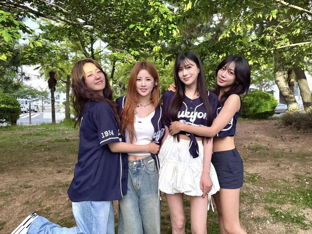  Apink 